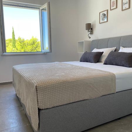 Sandra Apartments Makarska Exterior foto